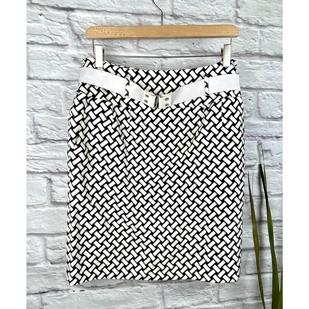 Antonio Melani Nantucket Sound B/W Skirt with Belt, NWT, Sz 8